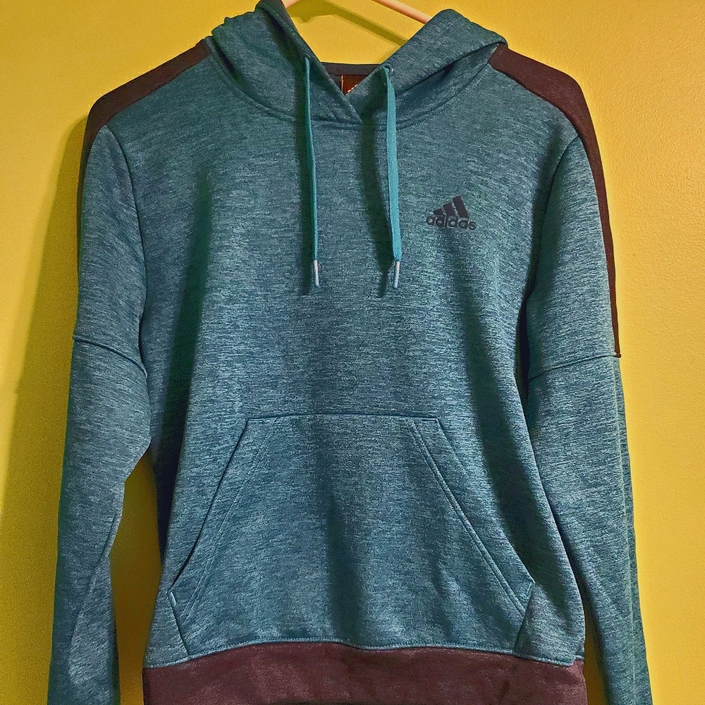 Adidas Sweatshirt